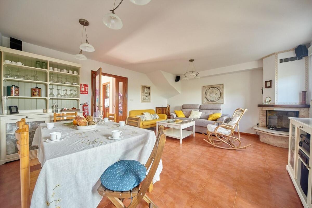 Casa Margarita, Al Lado De Laredo Holiday home Rada